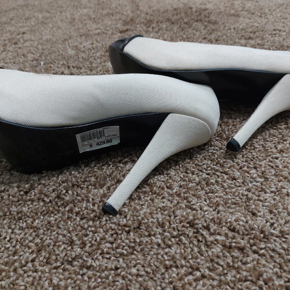 💥Host Pick💥C&A Tuxedo Heels - Picture 2 of 7